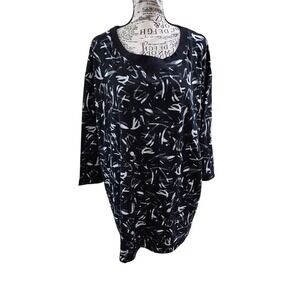 Women within tunic length sweatshirt with pockets size 18 20